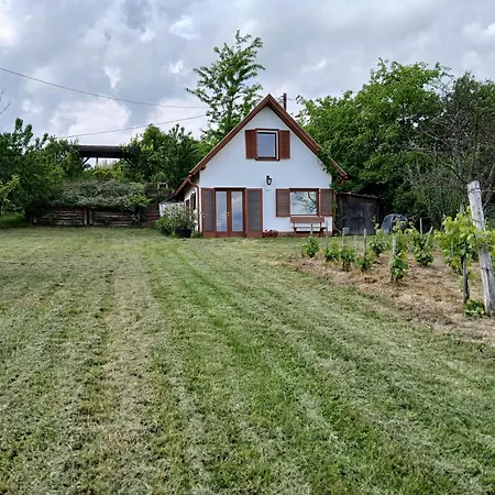 Nyugtatlak Balatonalmadi