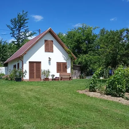 Nyugtatlak Holiday home *