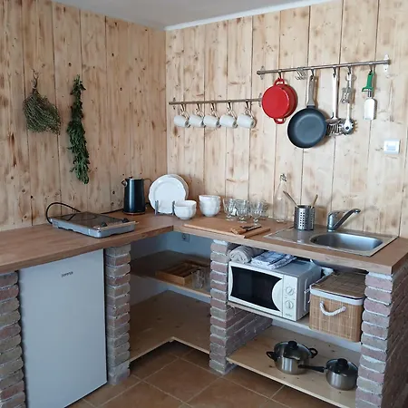 Nyugtatlak Balatonalmadi