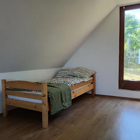 Nyugtatlak Balatonalmadi
